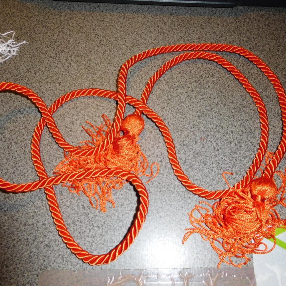 GRADUATION HONOR CORD TO WEAR WITH ROBE ORANGE 60"